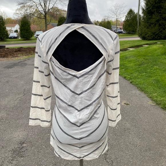 Intricate top by WHBM - Picture 5 of 7